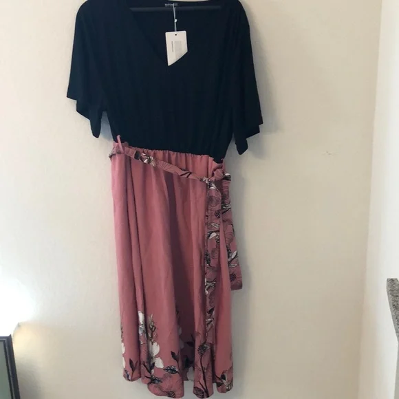 BloomChic Floral Patchwork Dusty Pink Belted Midi Dress w/pockets NWT 18-20 - Picture 5 of 10